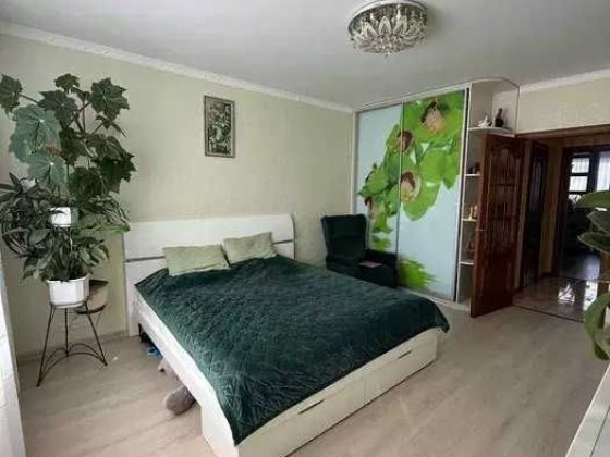 Продається простора 2-кімнатна квартира площею 68 м² у  Бучі Буча