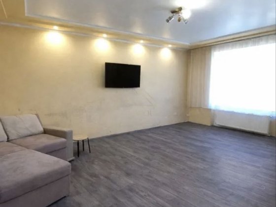 Продається простора 2-кімнатна квартира в центрі міста Івано-Франківськ