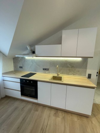 Продам студію з ремонтом і меблями - фото 1