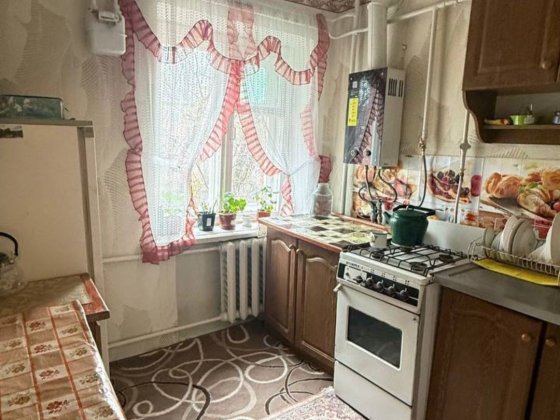 Продам 2-ох кімнатну квартиру на Піонерській