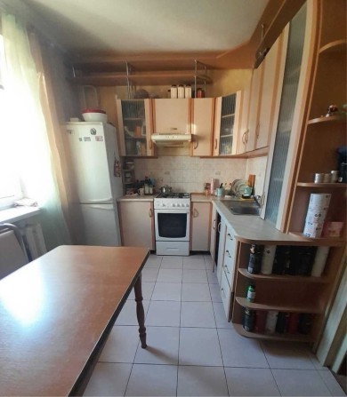 Продаж квартири 2 кім. вул. Момота ( 60 кв.метрів) - фото 1