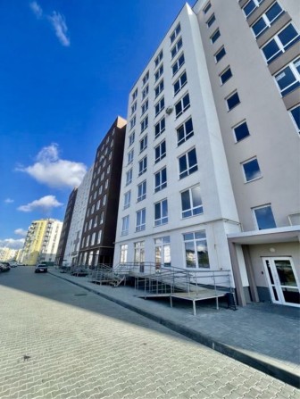 Велика 2 кімнатна квартира 64м2 з вдалим плануванням! - фото 1