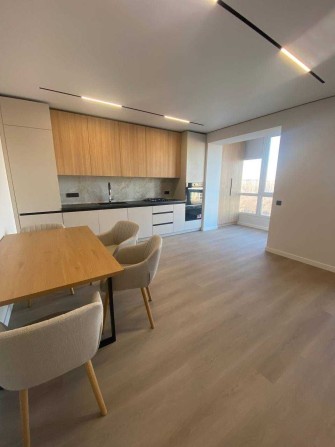 2 кім квартира із сучасним красивим ремонтом - фото 1