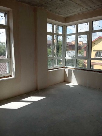 БЕЗ КОМІСІЇ! Квартира 49 м2 центр Вишневе. - фото 1