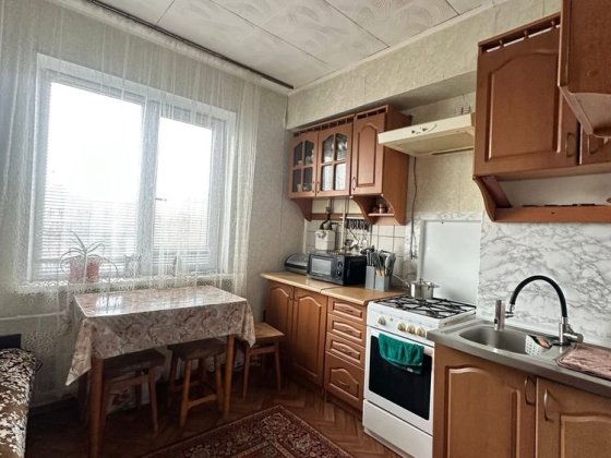 Продаж 1-кімнатна квартира на Незалежності