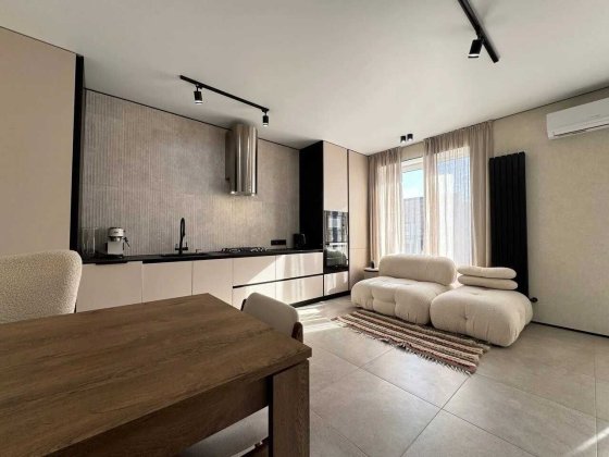 Елітна 2-кім з ремонтом та терасою на даху в ЖК Клубне Містечко 12 Івано-Франківськ