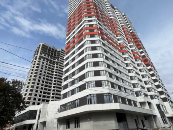 2 кімн квартира в будинку з ліфтами на генераторі біля ТРЦ Термінал Бровари