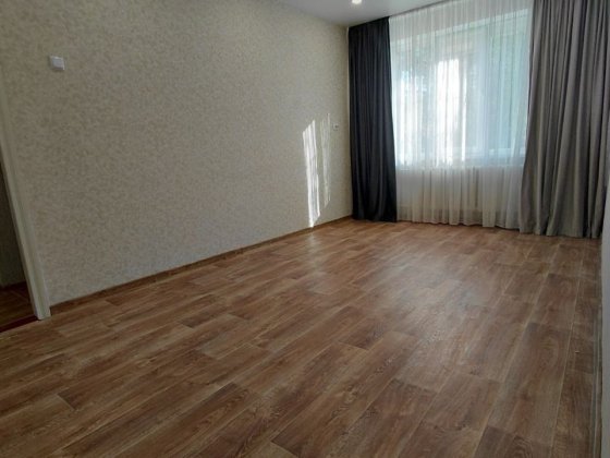 Продаж 2 кімнатної  квартири з ремонтом Вишневе