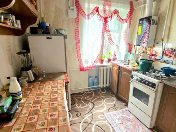 Продаж 2 кімнатної квартири. Є - Відновлення