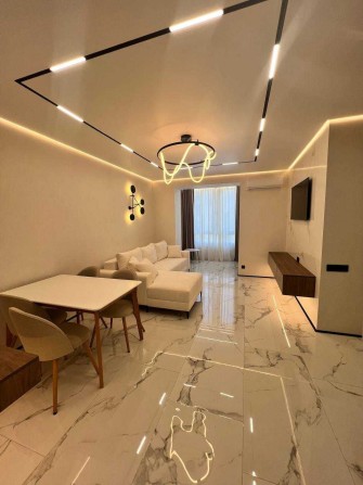 Стильна двокімнатна квартира  з дизайнерським ремонтом.м-р .Озера - фото 1