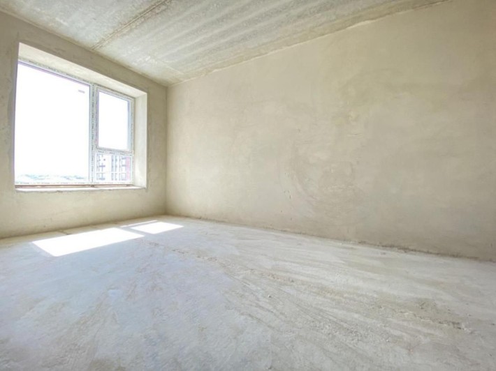 Простора 3х кімнатна квартира,можливе розтермінування - фото 1