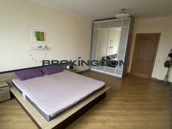 Велика 1-кімн квартира, вул. Симоненка 2-б, генератор Бровари