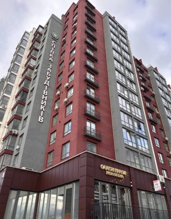 Простора двокімнатна в одному з найкращих ЖК міста - фото 1