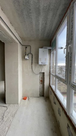 Здана 2К квартира. в комплексі закритого типу, готова до ремонту . - фото 1