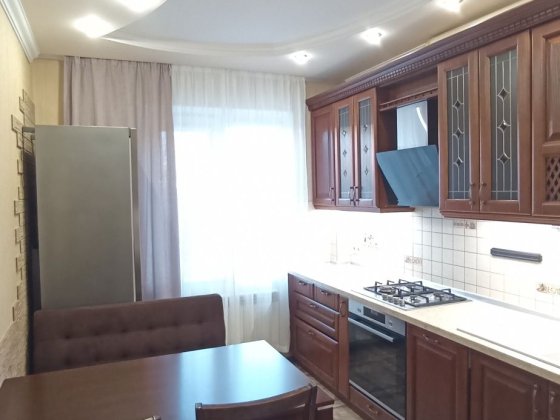 Продаж 3-х кімнатної квартири в капітальному ремонті на Критому Ринку! Біла Церква