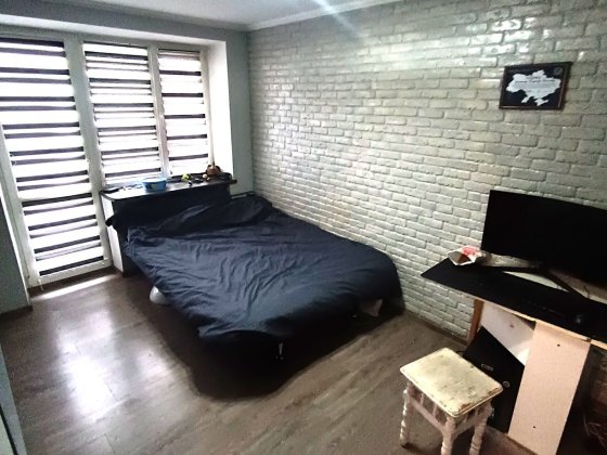 Продається компактна  1км в центрі !!! Ивано-Франковск