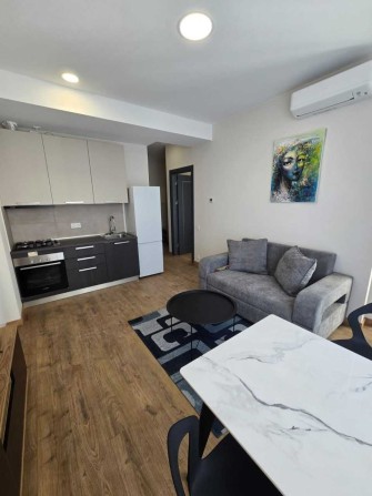 Стильна однокімнатна  квартира в найкращому місті - фото 1