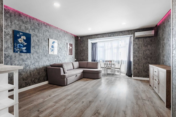 Продажа 2-к квартиры в г. Вишневом - фото 1