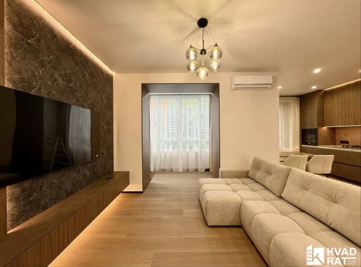 Продаж 2кім +кухня студія з дизайнерським ремонтом біля озера - фото 1