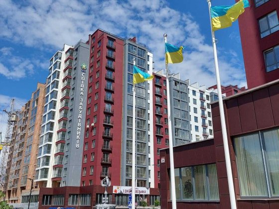 Продається 2 - кімнатна квартира у ЖК Княгинин, вікна на алею. Івано-Франківськ