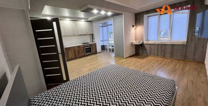 Продаж 1-кімнатної студії в центрі, вул. Мельника центр міст! - фото 1