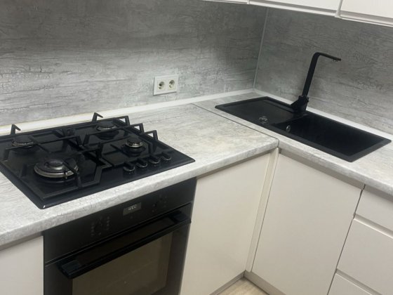 Продаж 3-х кімнатної квартири з а/о  м-в Піщаний Біла Церква