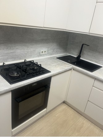 Продаж 3-х кімнатної квартири з а/о  м-в Піщаний - фото 1