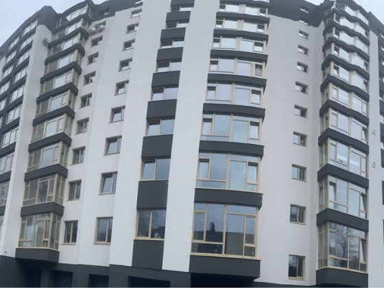 Зданий будинок. Квартира з документами!!!Центр міста!!! Ивано-Франковск