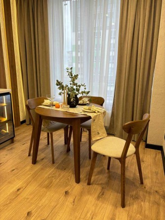 Новенька Євро-3к в центрі - фото 1