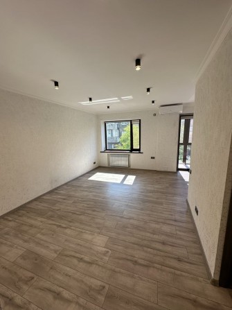 Продаж квартири з капітальним ремонтом вул.Соборна (ТЦ МЕГА) - фото 1