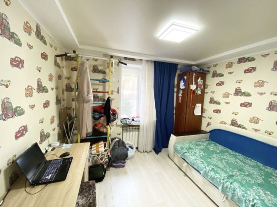 Продаж 3х кімнатної квартири в Нагірній частині р-н Автокраз. бульвару Кременчук