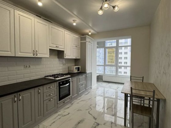 Продається простора 1кім квартира в ЖК Містечко Центральне Івано-Франківськ