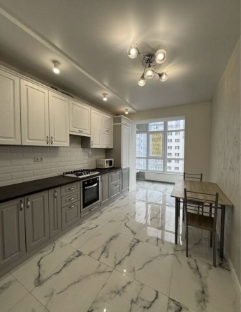 Продається простора 1кім квартира в ЖК Містечко Центральне - фото 1