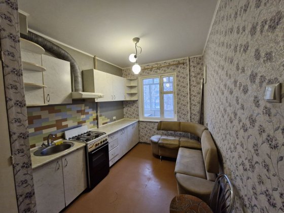 Продаж 3-х кімнатної квартири. Східній-1. Гарне місце. Кривой Рог