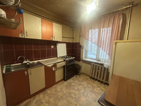 Продаж 1 кім.квартира ПівденнийГЗК, Панаса Мирного, не кутова, з цегли Кривой Рог