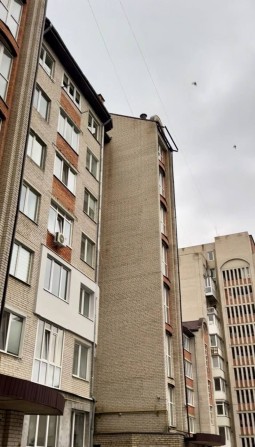 Продаж 2К квартири на вул Зацепи - фото 1