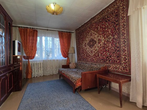 Продаю 1к кв ул.Ракитина ( Сухая Балка) Кривой Рог