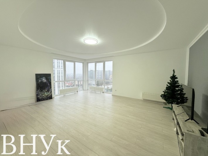 Продам сучасну ексклюзивну квартиру - фото 1