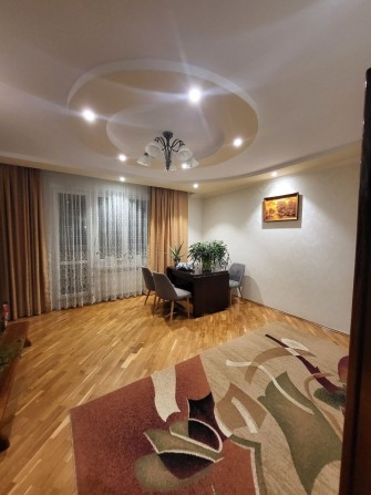 Продаж 3-х кімнатної квартири 87 м2 з індивідуальним газовим опаленням - фото 1