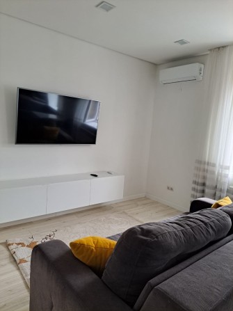 Двокімнатна квартира у центрі міста - фото 1