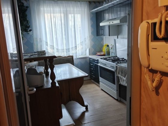 Продам 3кім-ту кВ.за вулицею Івана Авраменко 16(кол. Корнійчука) Кривой Рог