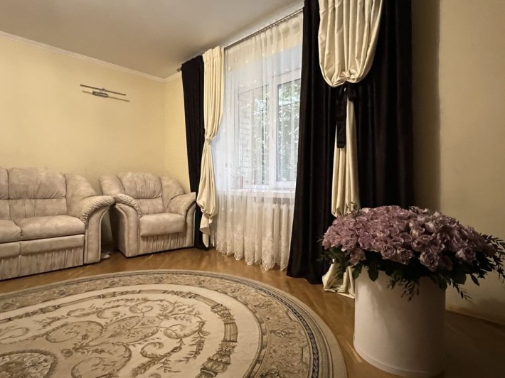 2 кімнатна квартира в Луцьку - фото 1