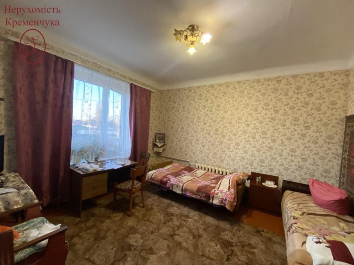 Простора 3-кімнатна сталінка у доглянутому стані/Чкалова - фото 1