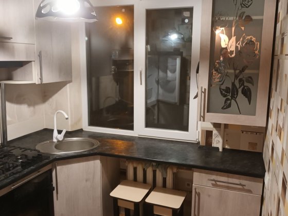 продам кавртиру в Кривом Роге 43 кв вул.Сергія Колачевського 144кв156 Кривой Рог