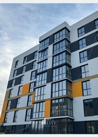 Продам однокімнатну квартиру 39 м2 - фото 1