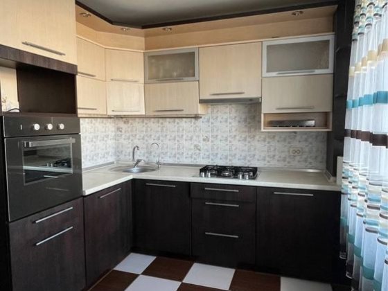 Можна по сертифікату . Продаж  3 кім на Керченській Кременчук