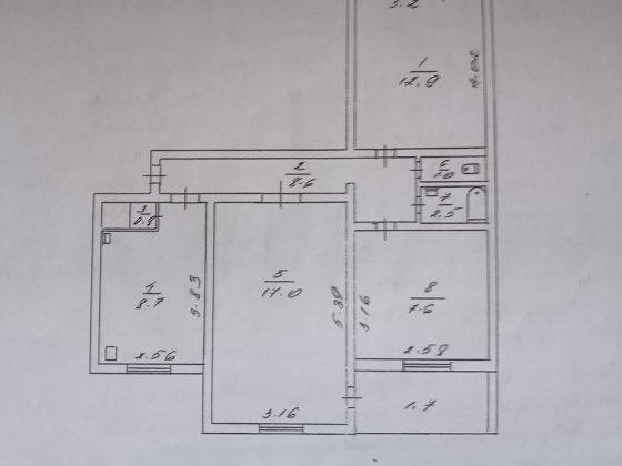 3-кімнатна квартира на мкрн. Гірницький Кривой Рог