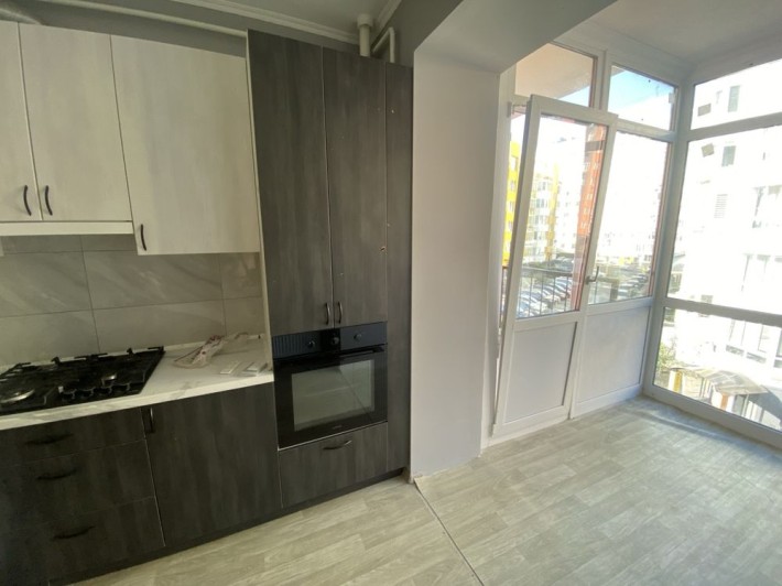 Продаж однокімнатної квартири з ремонтом, меблями, технікою!гардероб ! - фото 1