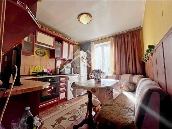 Продаж 3к квартири з меблями та технікою на Ювілейній (вул.Покровська) Кривой Рог