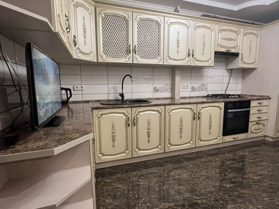 Продається велика 2 кімнатна квартира в обжитій новобудові Івано-Франківськ